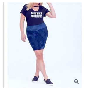 Torrid tie dye mini skirt sz 2 2x dark blue navy fold over jersey cotton stretch